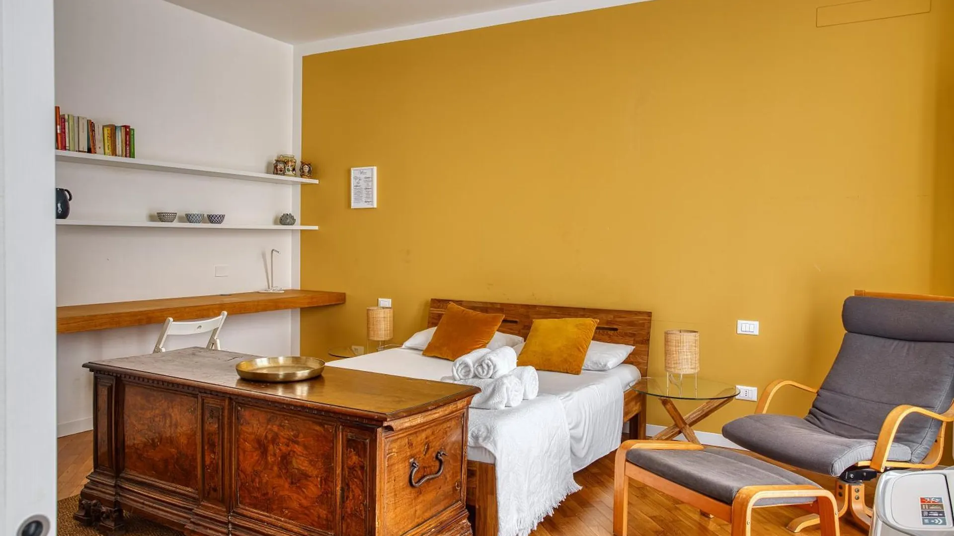 Charming Apartment In Tortona Navigli District Milan